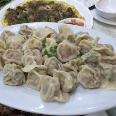 XIAO YAN JING DA PAI DANG User Photo