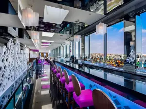 Cloud 9 Sky Bar & Lounge