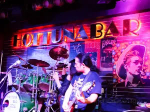 Hot Tuna Bar
