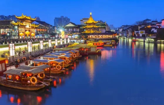 夫子廟秦淮河畫舫夜遊船票成人