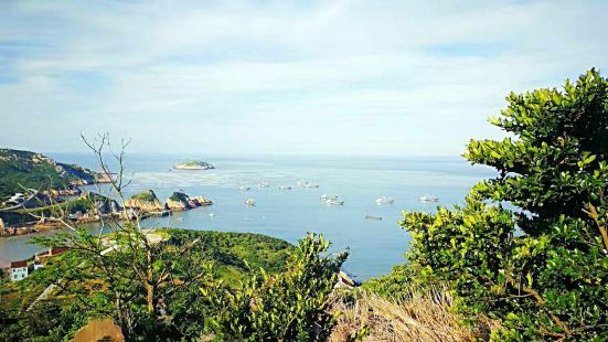 小西天位于嵊泗枸杞岛景区内。小西天是枸杞岛的最高点。是听涛，