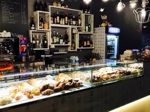 Makkiato Caffe