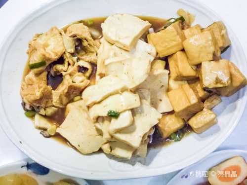 Lantern soy sauce braised food
