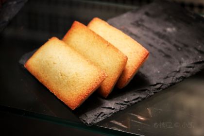 Coutume Cafe (Babylone)