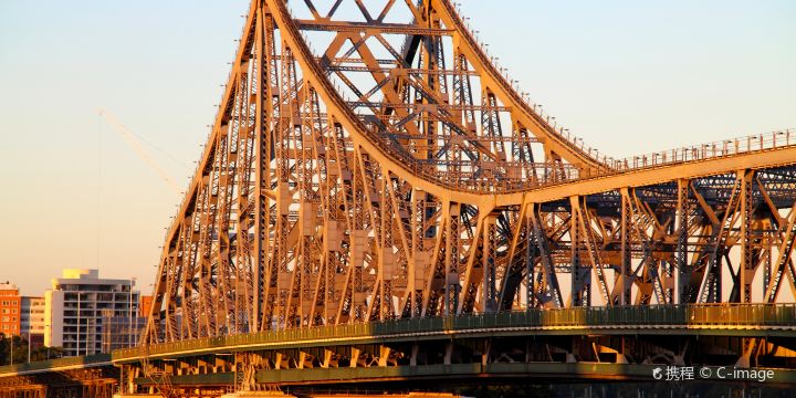 Story Bridge Adventure Climb