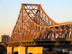 Story Bridge Adventure Climb