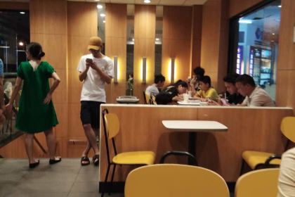 McDonald's (fuzhoushangsanlu)
