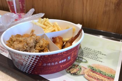 肯德基(定遠大潤發店)