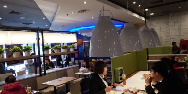 肯德基(龍門店)