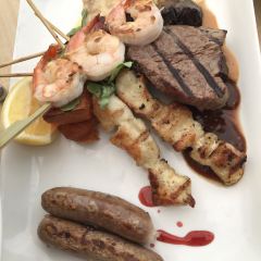 Dundee’s Restaurant 여행 사진