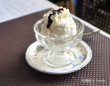 Baan Noy Restaurant