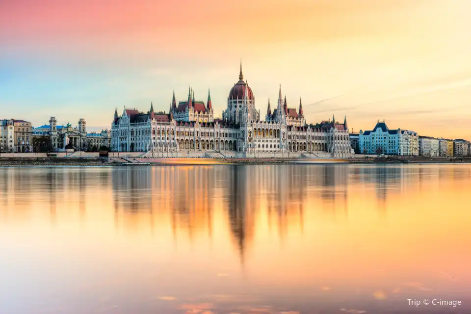 2_Hungarian Parliament Building
