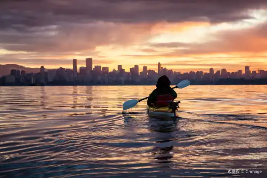 Hotels near English Bay