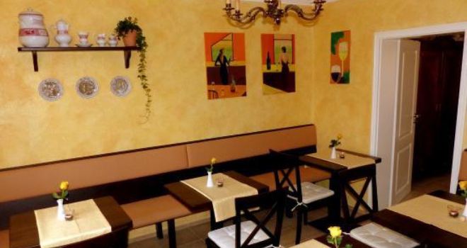 Cafe Und Weinstube "Backer's Roschen"