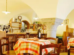 Locanda Borgo Antico & Osteria Fra Dolcino