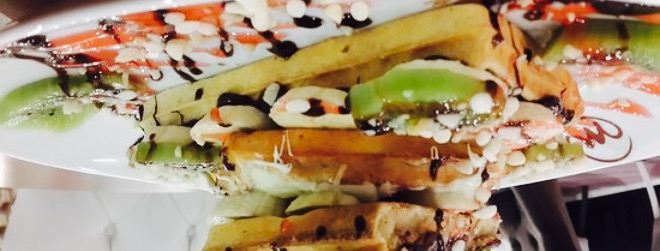 Makarala Waffle & Cafe