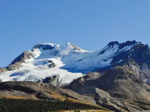 The Glacier View Inn