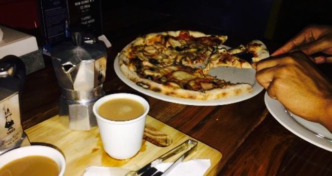 Roadhouse Pizzeria