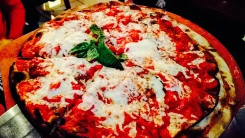 Anthony's Coal Fired Pizza & Wings in Edison