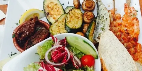 saro tapas bar & lounge