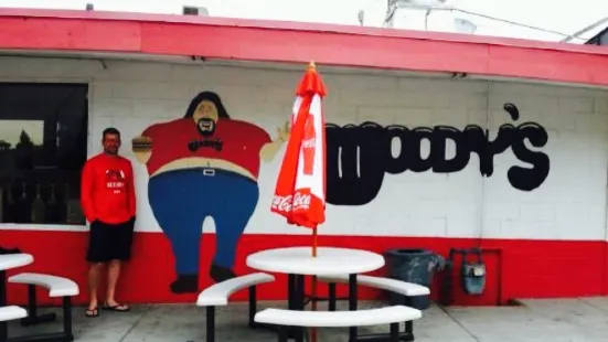 Woody's Drive-In