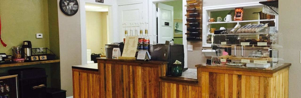 Common Grounds Coffeehouse