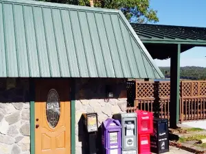Fred's Fish House