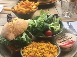 Nando's Cheshire Oaks