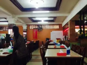 Restoran Padang Trio Perm