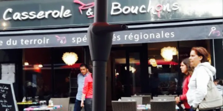 Casserole et bouchons