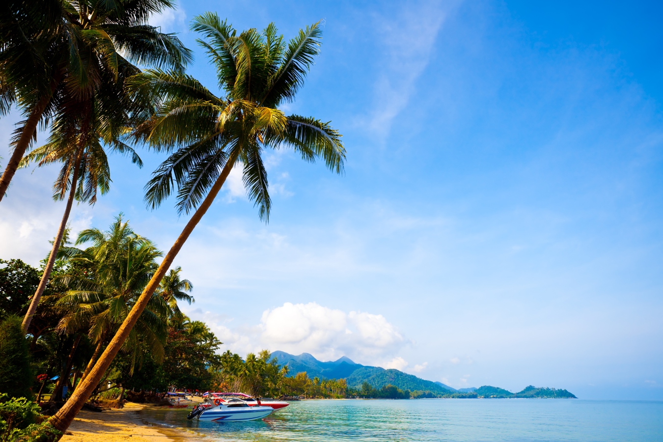 หาดคลองพร้าว