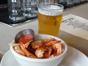 Henlopen City Oyster House