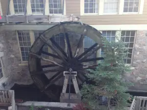 Archibald’s Restaurant at Gardner Village