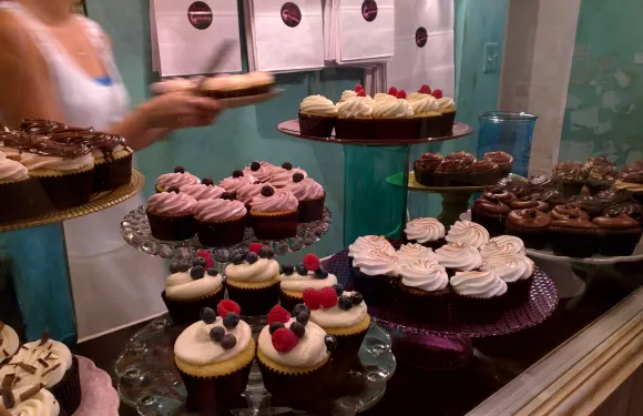 Lavender Moon Cupcakery