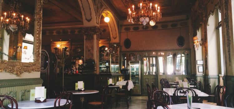 Restaurante Cafe Royalty