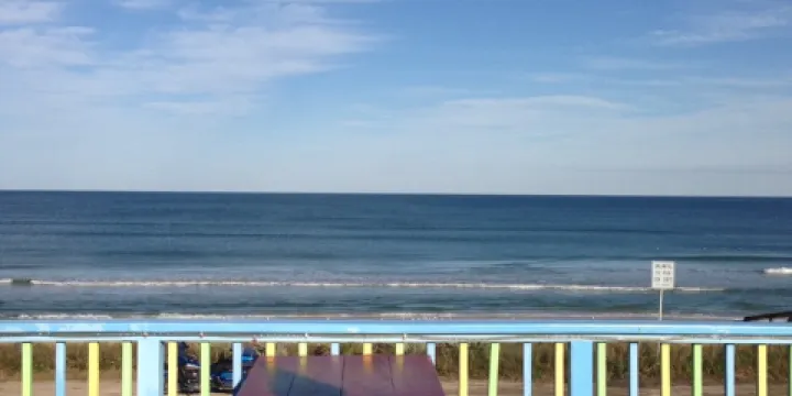 The Golden Lion Cafe