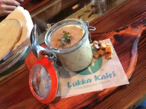 Lukka Kairi Restaurant and Bar