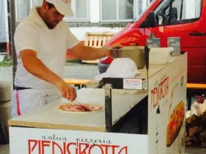 Pizzeria Piedigrotta