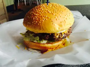 Daddio's Burger