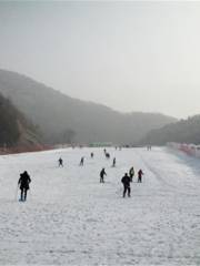 神靈寨滑雪場