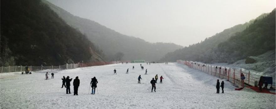 神靈寨滑雪場