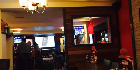 Chequered Flag, Hungry Horse