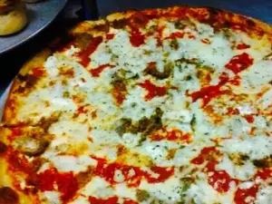 Loutina's Pizza