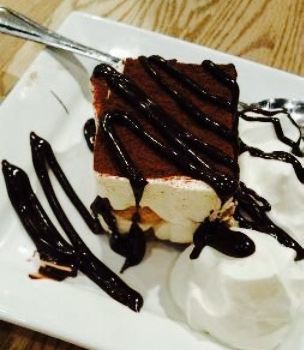 Famoso Neapolitan Pizzeria