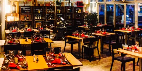 Meating Restaurant Bar