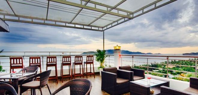 Brandi Rooftop Bar & Restaurant
