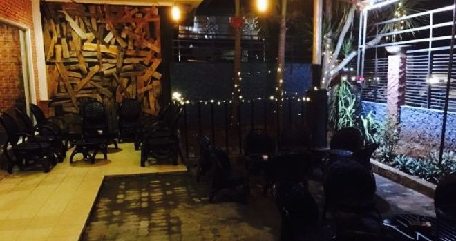 D'hoi Cafe & Lounge
