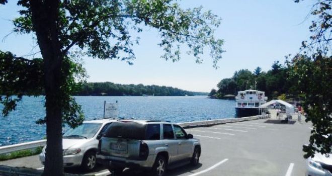 Boathouse Country Inn & Tavern