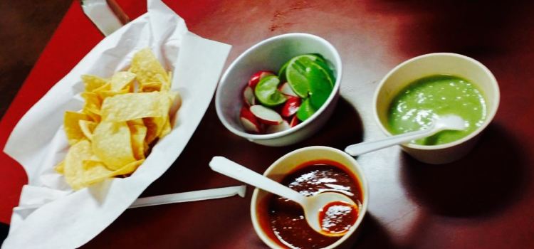 Los Robles Cafe