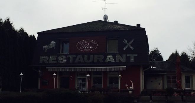 Rézi Pizzéria